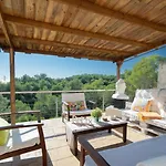 Mima House With Pool Nyaraló